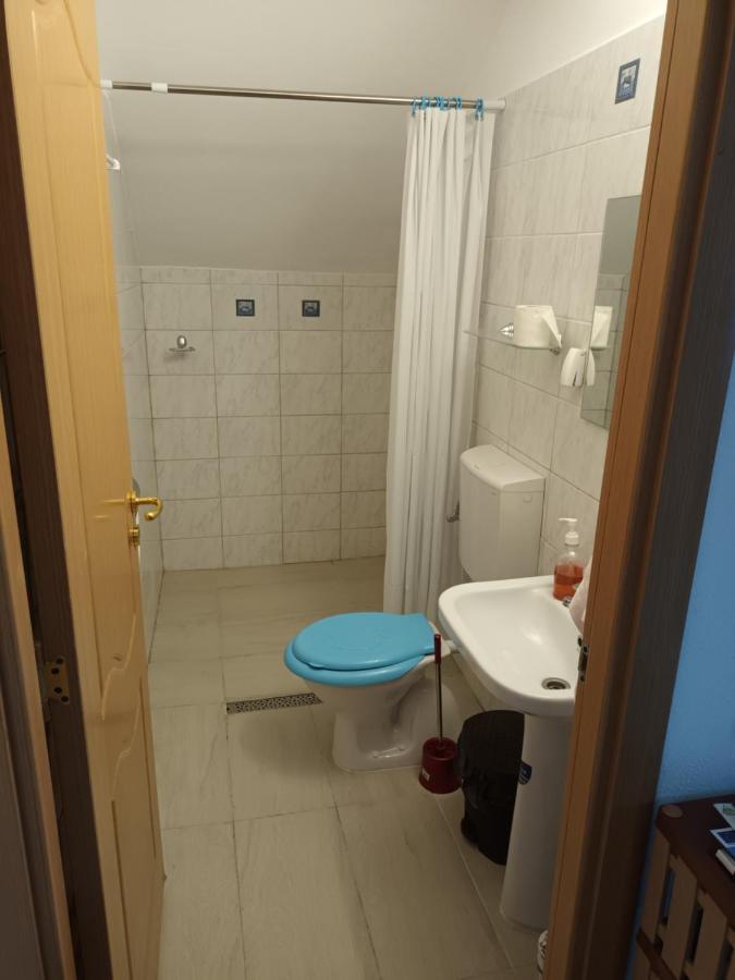 Cazare Adela Horezu Exteriör bild