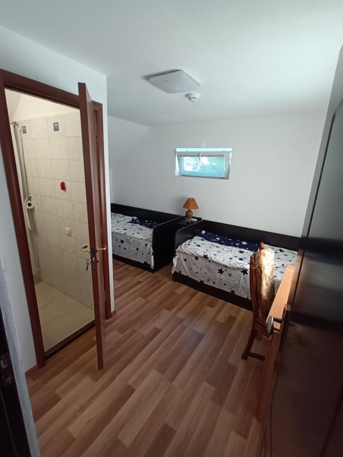 Cazare Adela Horezu Exteriör bild
